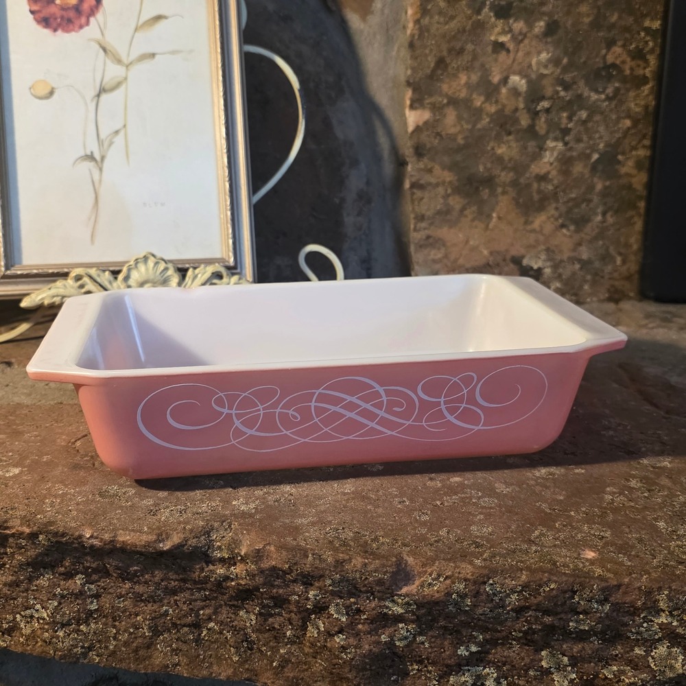 Vintage Pyrex Pink Scroll Space Saver Casserole Dish 575-B 2 Qt MCM Pink White